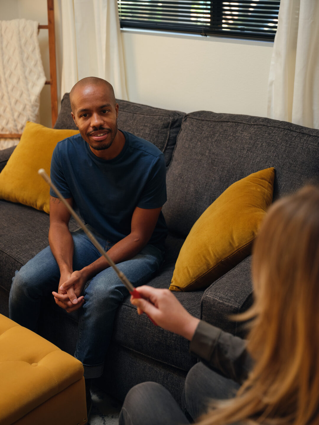 Casa Recovery therapist and client in a calm one-on-one brainspotting therapy session